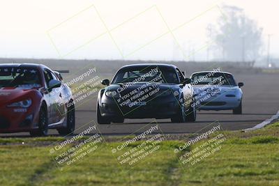 media/Jan-18-2026-CalClub SCCA (Sun) [[8bc6468723]]/Group 7 Race/Turn 1/